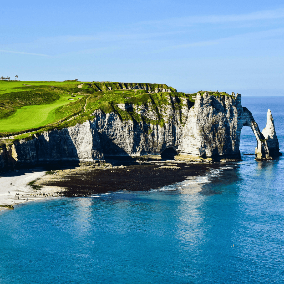 community manager voyage tourisme